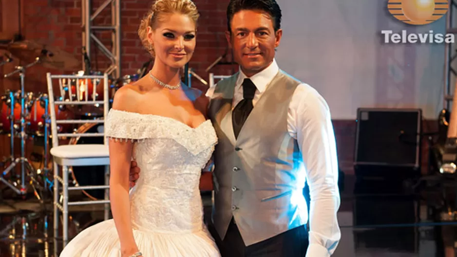 Alma y Jesús en la recepción de la boda.