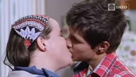 	<p>Nacho se despidi&oacute; de Olga con este apasionado beso.</p>