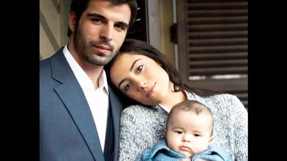 Sila y Boran felices junto a su hijo Bedirhan