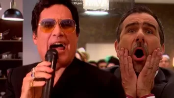 Patricio Suárez Vértiz sorprendió a Diego Montalbán por su cumpleaños y cantó su famoso tema "disco bar"