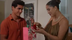 Nataly se emocionó con tierno regalo de Jhonson